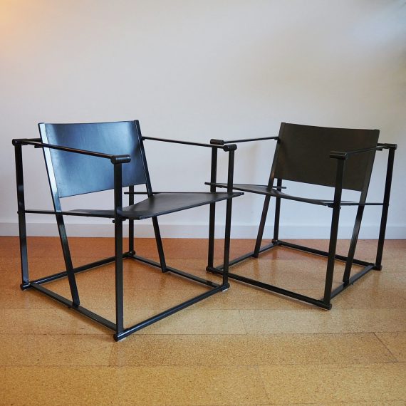 Cubic chairs FM61 Radboud van Beekum ( Gerrit Rietveld Akademie ) voor Pastoe, 1984 - 62x69x68xzith41cm - metalen frame met zwart (over)geverfde plywood zitting en rugleuning - in goede vintage staat - Setprijs €1200