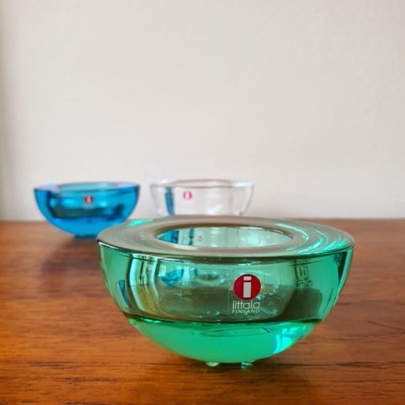 3 stuks beschikbaar in Smaragdgroen; Waxinehouders Ballo van Iittala Fins design - p/st € 15