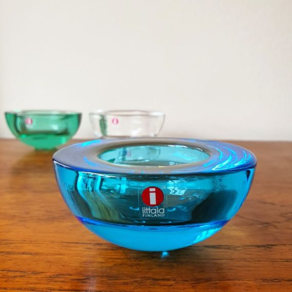 4 stuks beschikbaar in Helderblauw; Waxinehouders Ballo van Iittala Fins design - p/st € 15