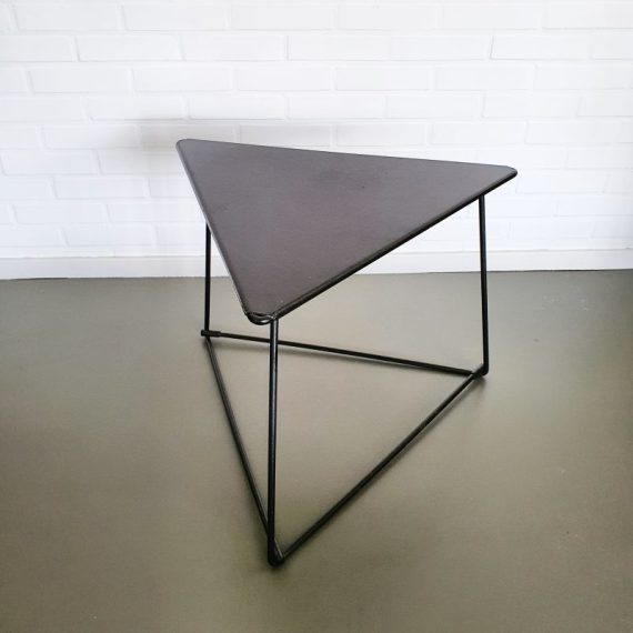 OTI salontafel / bijzettafel Niels Gammelgaard voor Ikea jaren 80 - wat lichte leeftijdssporen aan de lak - € 210
