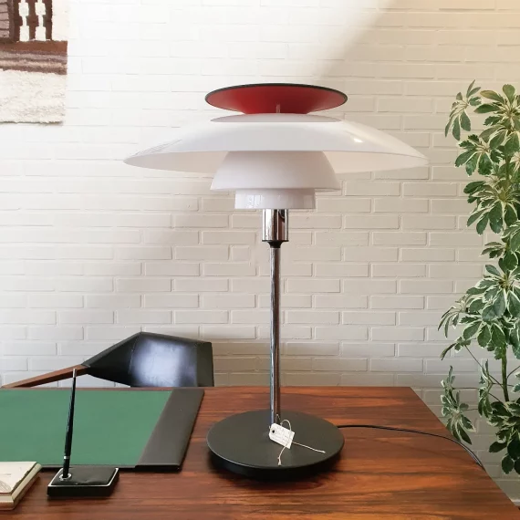 In Nieuwstaat; PH80 Tafellamp - Poul Henningsen voor Louis Poulsen - Vintage Danish design table lamp - jaren 80, niet meer in productie - aluminium en acrylaat - H70cm Ø55cm - sold