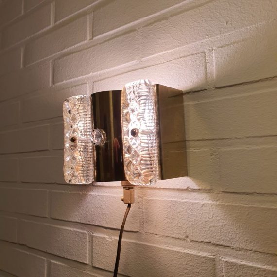 Vitrika wandlamp in messing met blokglas - Vintage Deens design - in goede staat met mooi patina - € 50