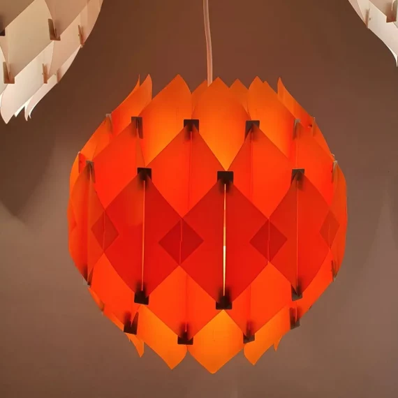 Vintage Butterfly hanglamp Oranje - Lars Schioler voor Hoyrup Denmark, 60s - 30x30cm - in goede vintage staat - € 180