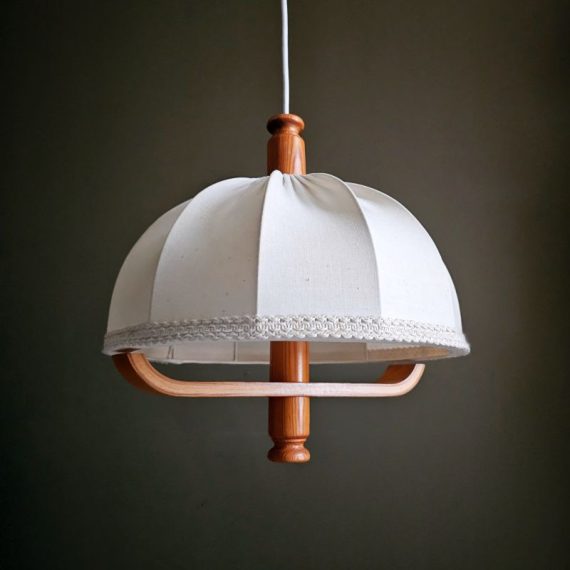 Sfeervolle Zweedse Hanglamp in grenen met linnen kap - Ø35cm - in prima vintage staat - € 125 (we hebben ook de bijpassende tafellamp in het assortiment)