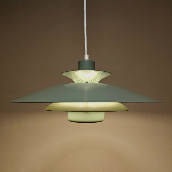 Vintage Deens design Jeka Hanglamp Schalenlamp in zachtfris groen - Ø 40cm met nieuw stoffen snoer (130cm) - in zeer goede vintage staat - € 385