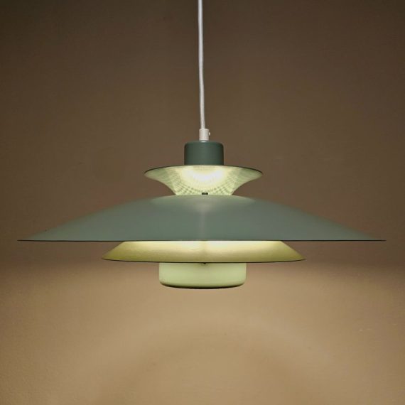 Vintage Deens design Jeka Hanglamp Schalenlamp in zachtfris groen - Ø 40cm met nieuw stoffen snoer (130cm) - in zeer goede vintage staat - sold