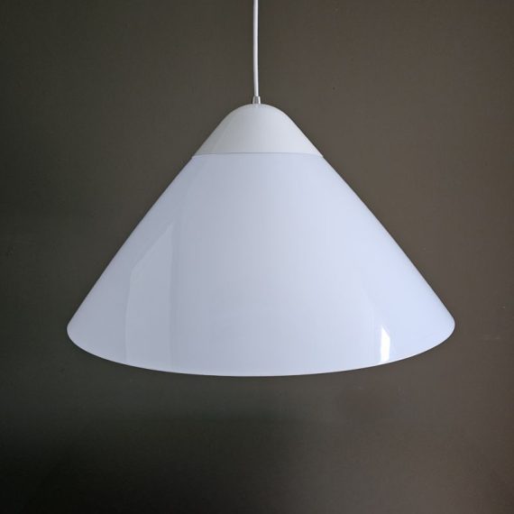 'Opala' Hanglamp by Hans Wegner, Louis Poulsen jaren 80 - vintage Deens design - Ø52cm H29cm - in zeer goede vintage staat - wit acrylaat kunststof met metalen kap - € 295