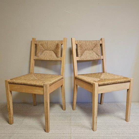 Set van 2 Stoelen in hout met mooi gevlochten rieten zitting en rugleuning, vintage Ikea in zeer goede staat - zithoogte 44 cm - Setprijs € 130