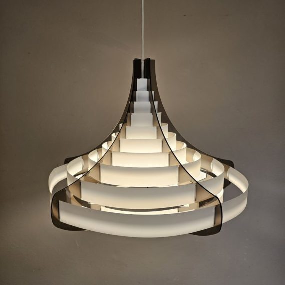 Grote kunststof Deense hanglamp van Fleming Brylle & Preben Jacobsen, jaren 70 - Ø47cm h35cm - in goede staat, enkel 1 bobbeltje aan een strip - € 340
